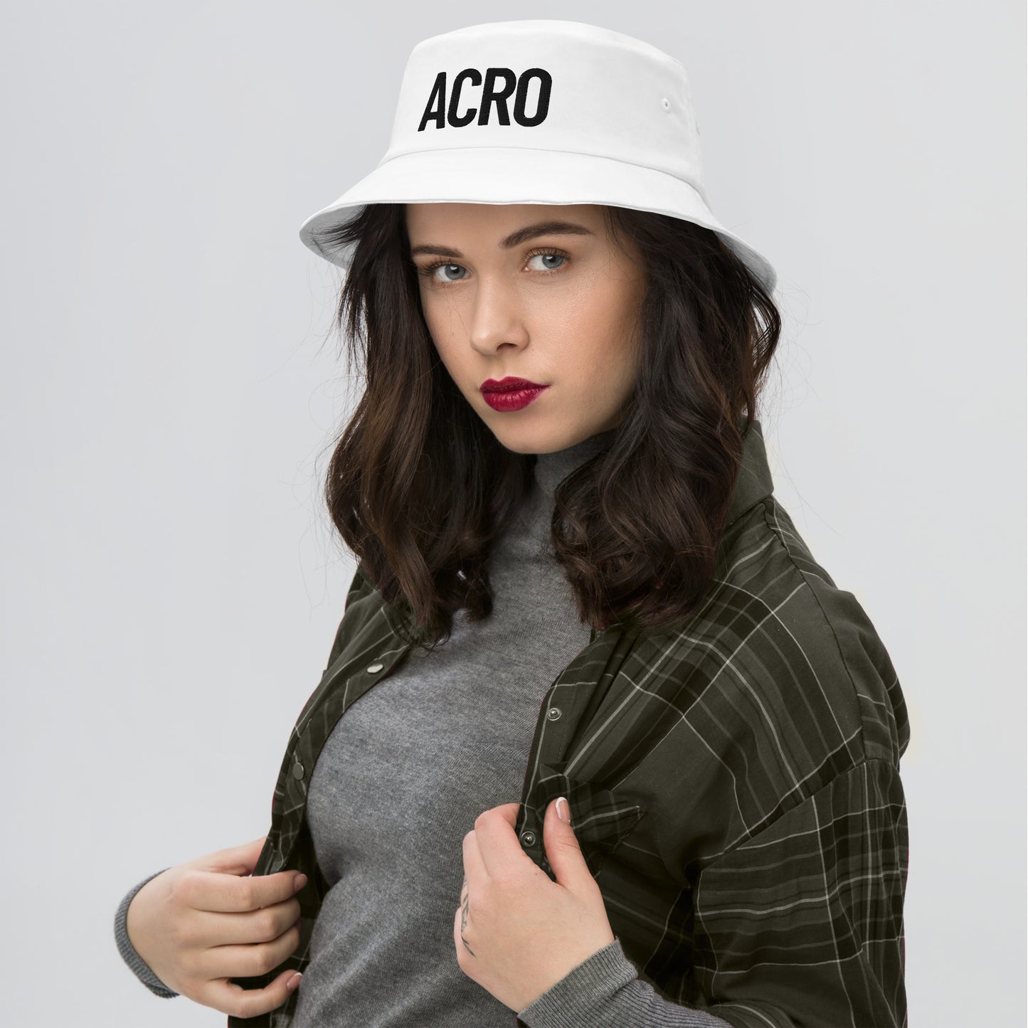 ACRO BUCKET HAT - WHITE